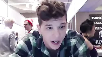 johnnyhandsxxx  cam show 2017 6 of May