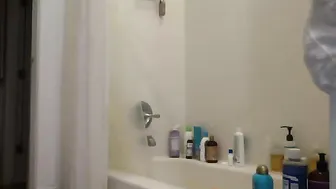 slimsadiee  dirty slim brunette show her pussy