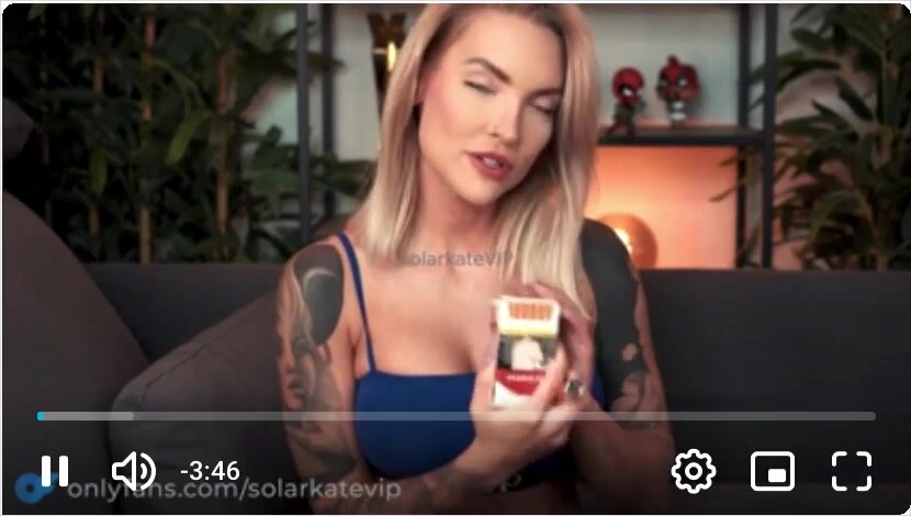 Solar_Kate cigarette and vape