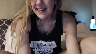 aussietreasure  CB Solo Fucking On Cam