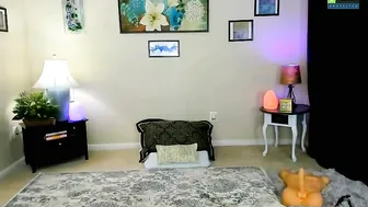 nadiatiger  chaturbate hairbrush show