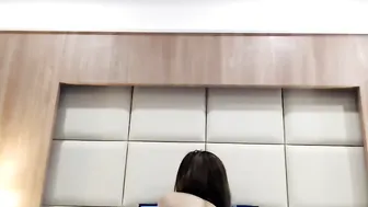 fuckme_constantly  Rubs Pussycat to Orgasm