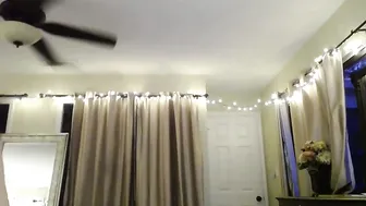 SkyeEvans cool wevcam exhibit from svelte girl