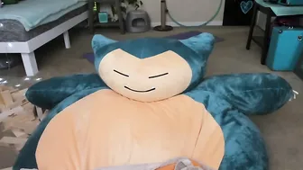 LadyStarr Vicious bitch pulls vagina with fingers