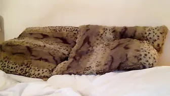 Alessiapeach  hard at all cracks