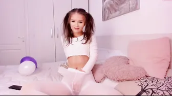 yourmidnightcoffee Ambitious bitch fucks with a dildo