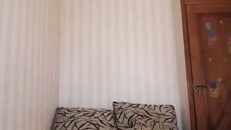 Little_Sandra Masterly trash seduces with masturbation