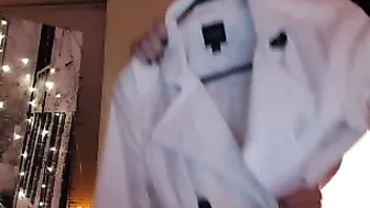 JenifersBody adores in two holes