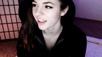 letitsnophie Black-haired confused - having fun in fries