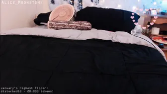 alice Cute blonde babe sucking dick well