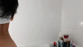 AstekAngel Hot woman fucks both holes