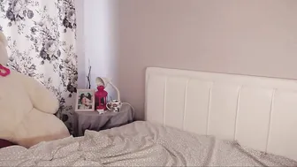 ally_and_sammy Hot slut jerks off