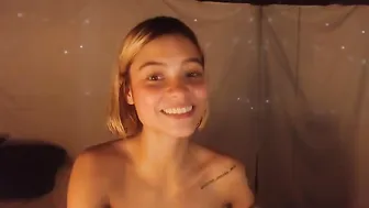 lucia4you19 Playful babe shows off her charms