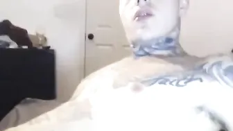 ggwicked Pretty woman rubs her pussy with honey