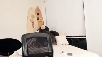 alohaLisa Shy babe jerks off her pussy