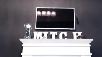 KeenAngelll Charming runetka gets a keen look