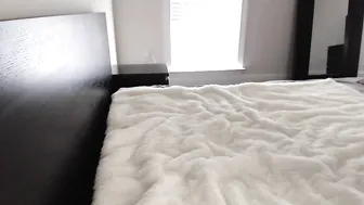 Alexis Zara Ambitious bitch fucks with a dildo