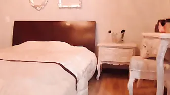 Nicolehitman Busty couch in stockings pulls pussy