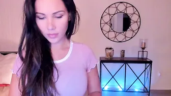 missbella___ Exquisite bitch gently jerks her pussy