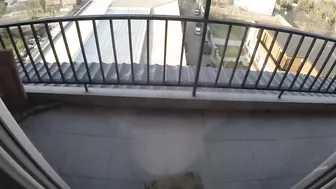 video -black-FOXY- busty chick poses for the camera