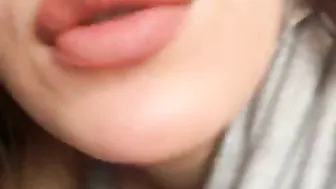 LaylaSweetLov cute chick fucks herself with sex toys