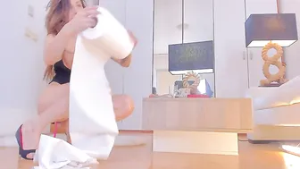 aariana4u gorgeous bitches do caressing in the shower