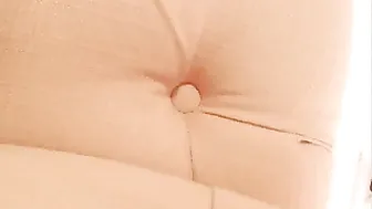 lil_piglet passionately pulls her pussy