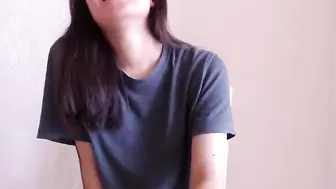 _rip_lil_peep shy babe fucks her cunt with a sex toy