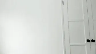 Marie_X elegant chick fucks juicy ass