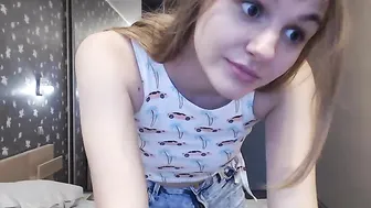 Katetheteen stocking beauty fucks her shaved cunt