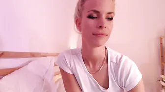 ocicat busty bbw shows intimate places