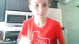 le_lea the obstinate mare demonstrates lush forms