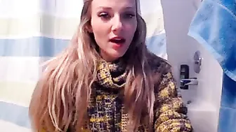 Zeta_bb lustful chick gets fucked by sex toy