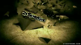 Mira Cuckold spectacle 14.07.2019