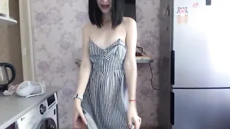 sweet_lily hot babe masturbates shaved cunt