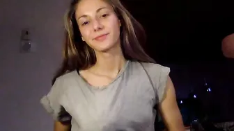 peacheekitty  jerking off in video chat