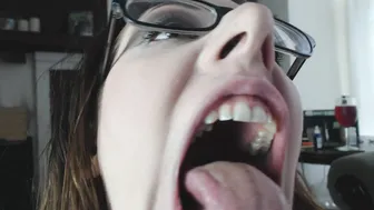 CanadianSammy  manyvids bitch fucks both holes