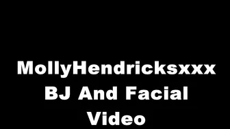 mollyhendricksx manyvids jerking off her old pussy