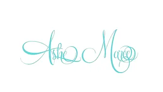 Ashe Maree manyvids cute posing in fries