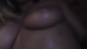 MsKavallari manyvids busty babe caresses nipples