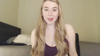 junglefever69x  manyvids busty bitch caresses shaved cunt