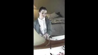 Nyxi_Leon  manyvids bitch with huge booty caresses hairy cunt