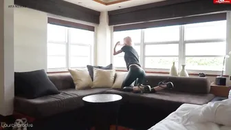 LauraParadise manyvids sweet ladies expose their charms