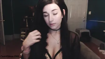 AuroraXoxo manyvids busty chick shows her charms