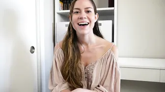 Ashley Alban manyvids black haired sucking a dildo