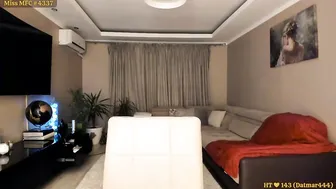 happyendings_ adorable  cam girl  pulls clit