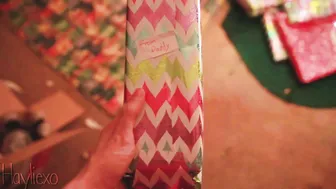 Hayliexo ManyVids Trying Daddys Secret Present