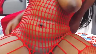 naomi_king beauty caresses her tits and pussy