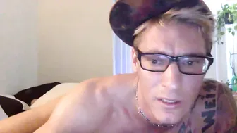 say10swhore in stockings teased pussy lying on her back