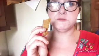 jewliesparxx-bbw-rips-stinky-farts-in-car-2020-01-16_eQLEJE